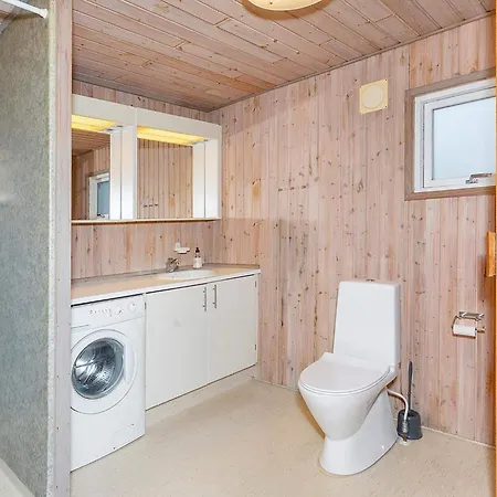 8 Person In Fars * Ertebølle